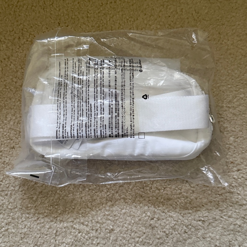 Lululemon - Belt bag - White - Picture 2 of 2